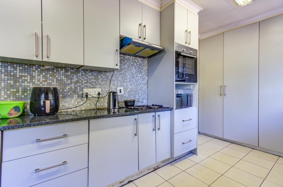 3 Bedroom Property for Sale in Terenure Gauteng