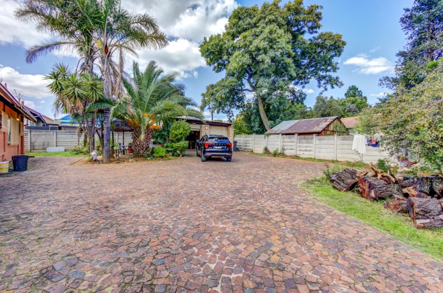 3 Bedroom Property for Sale in Terenure Gauteng