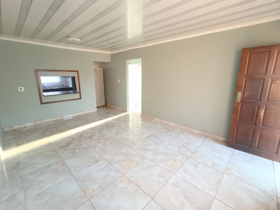 2 Bedroom Property for Sale in Die Hoewes Gauteng