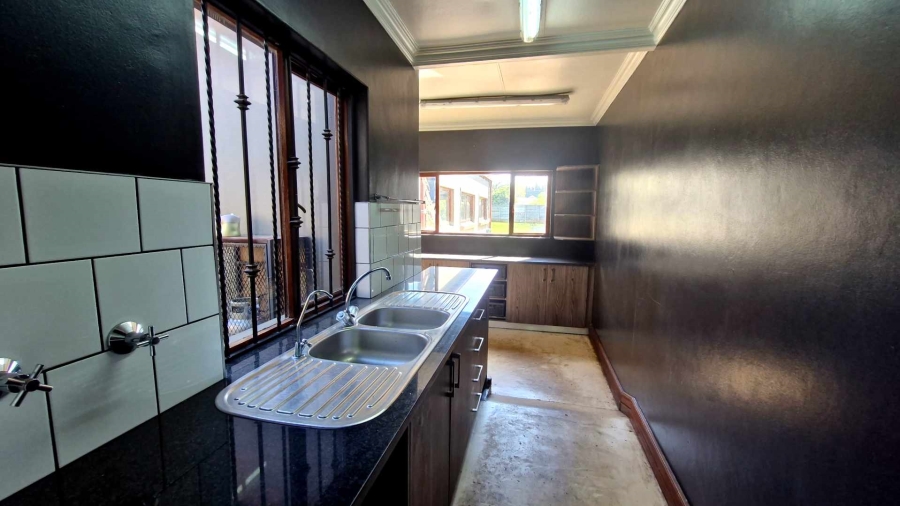 4 Bedroom Property for Sale in Riviera Gauteng