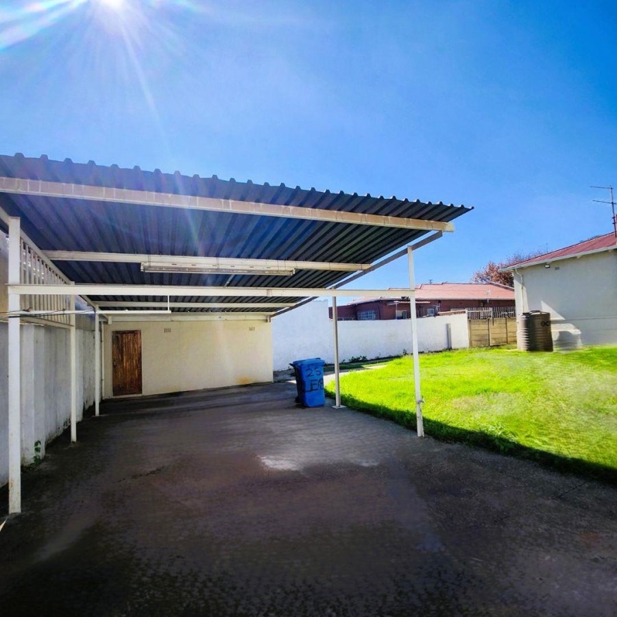 3 Bedroom Property for Sale in The Hill Gauteng