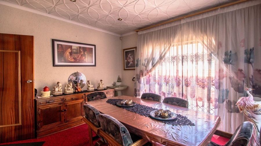 6 Bedroom Property for Sale in Rynsoord Gauteng