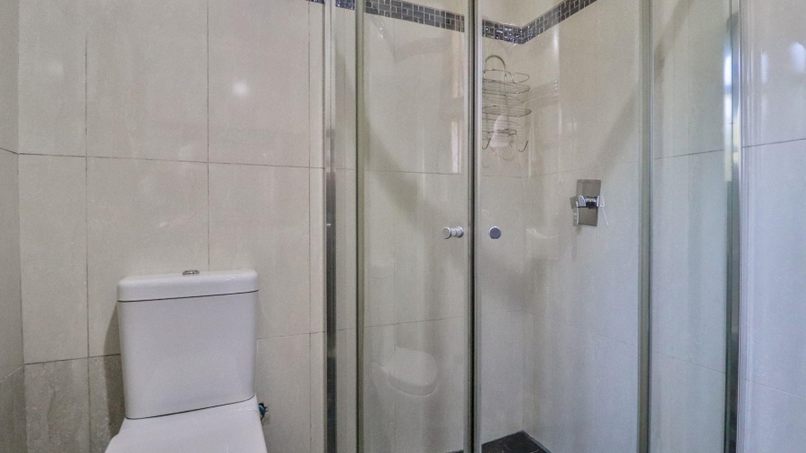 6 Bedroom Property for Sale in Rynsoord Gauteng