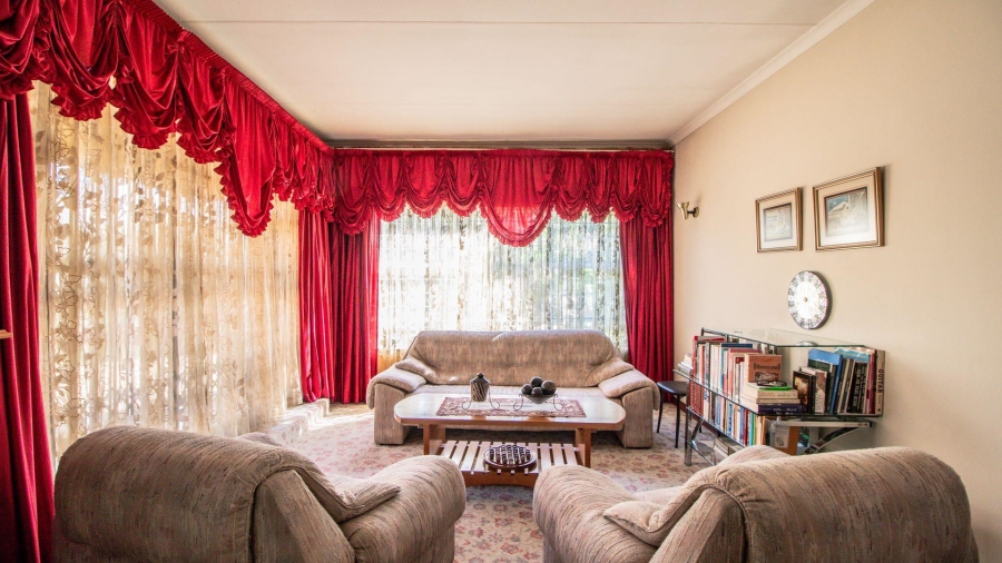 6 Bedroom Property for Sale in Rynsoord Gauteng