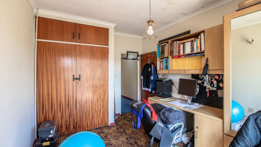 6 Bedroom Property for Sale in Rynsoord Gauteng