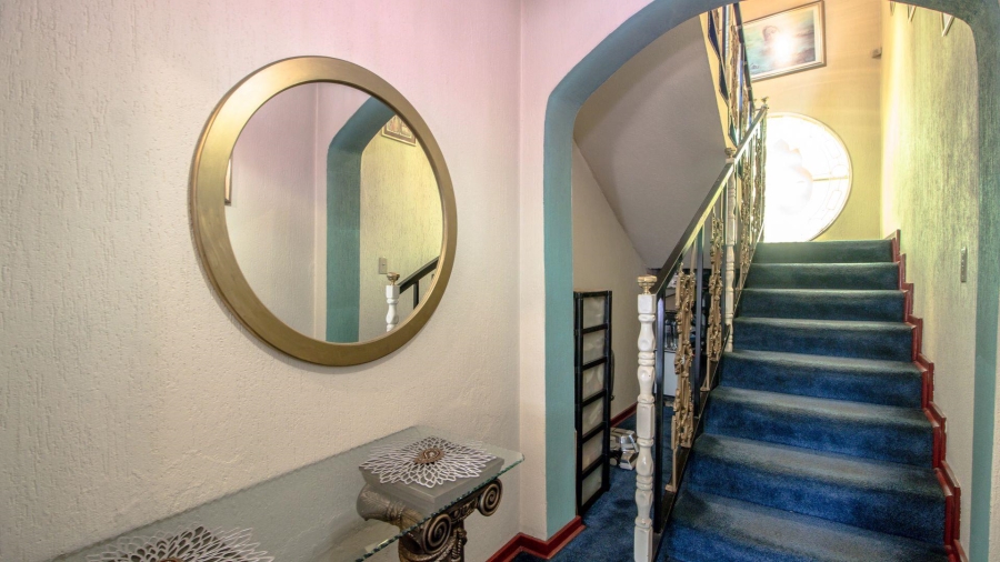 6 Bedroom Property for Sale in Rynsoord Gauteng