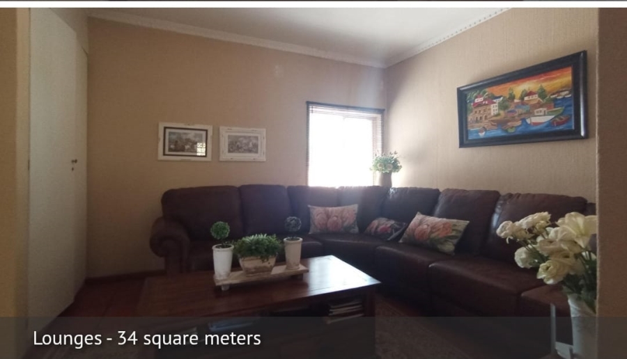 3 Bedroom Property for Sale in Eldoraigne Gauteng