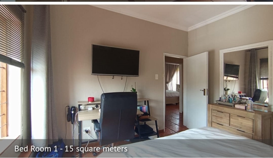 3 Bedroom Property for Sale in Eldoraigne Gauteng