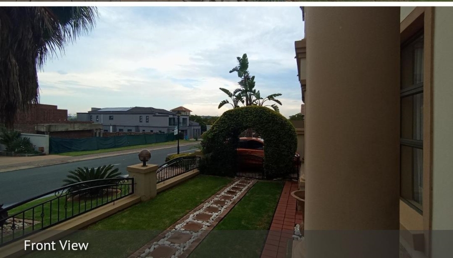 5 Bedroom Property for Sale in Blue Valley Golf Estate Gauteng