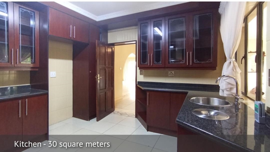 5 Bedroom Property for Sale in Blue Valley Golf Estate Gauteng