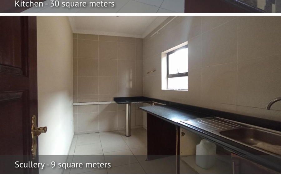 5 Bedroom Property for Sale in Blue Valley Golf Estate Gauteng