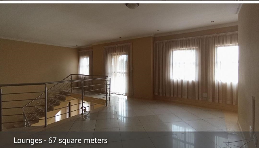 5 Bedroom Property for Sale in Blue Valley Golf Estate Gauteng