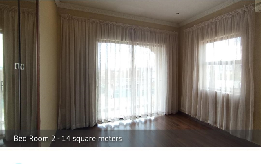5 Bedroom Property for Sale in Blue Valley Golf Estate Gauteng