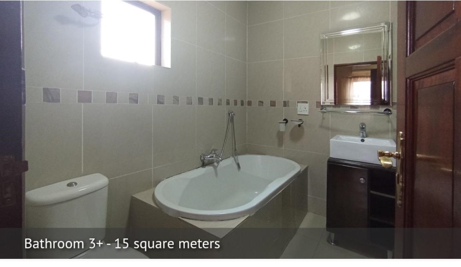 5 Bedroom Property for Sale in Blue Valley Golf Estate Gauteng