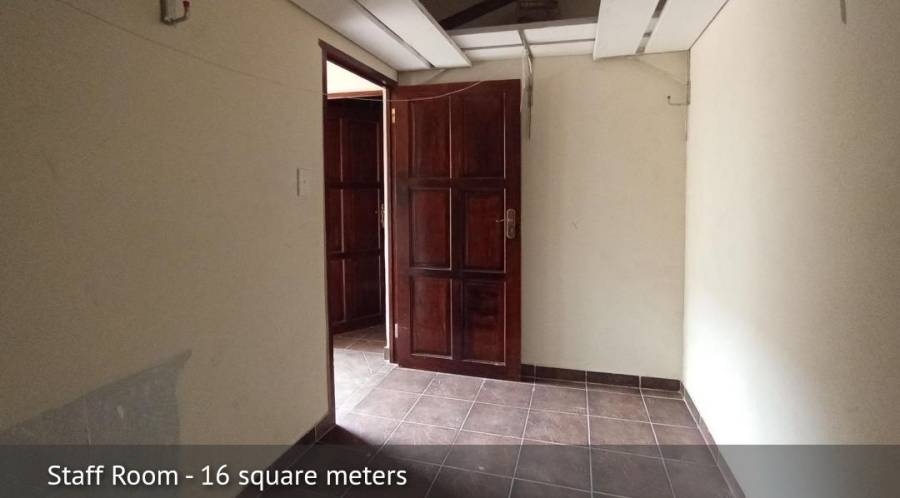 5 Bedroom Property for Sale in Blue Valley Golf Estate Gauteng