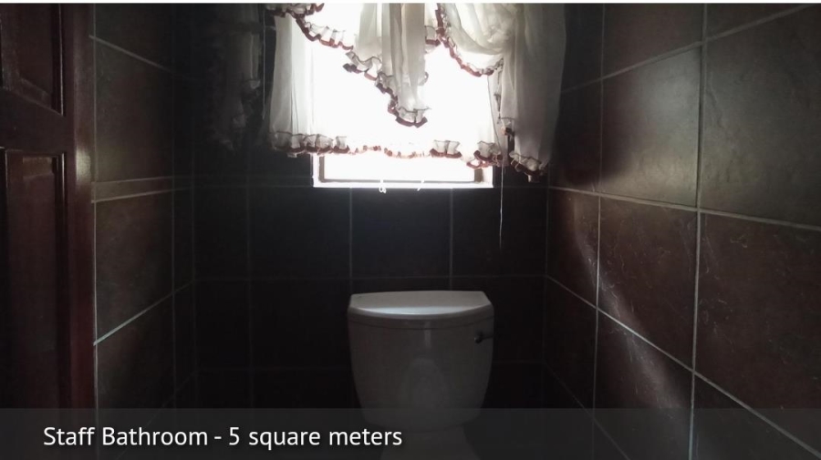 5 Bedroom Property for Sale in Blue Valley Golf Estate Gauteng