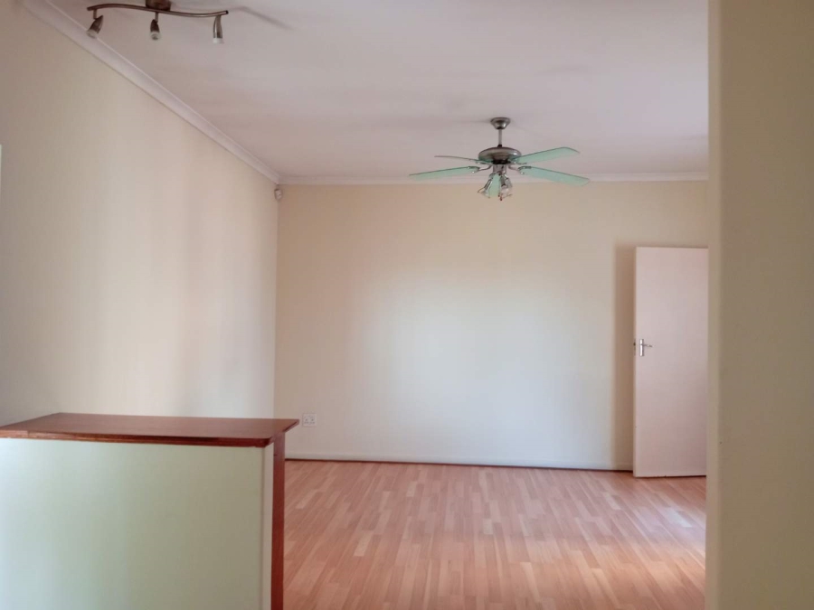 To Let 4 Bedroom Property for Rent in Lombardy East Gauteng