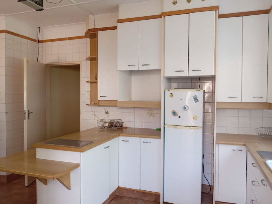 To Let 4 Bedroom Property for Rent in Lombardy East Gauteng
