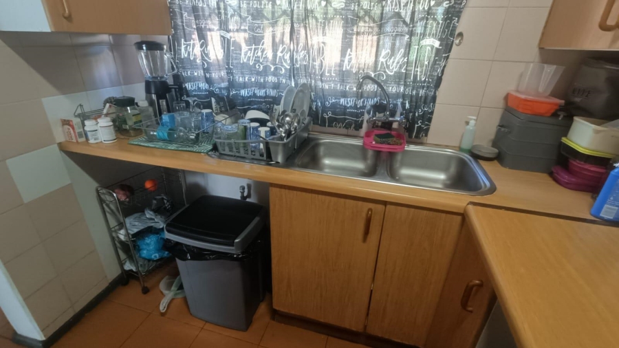 2 Bedroom Property for Sale in Zwartkop Gauteng