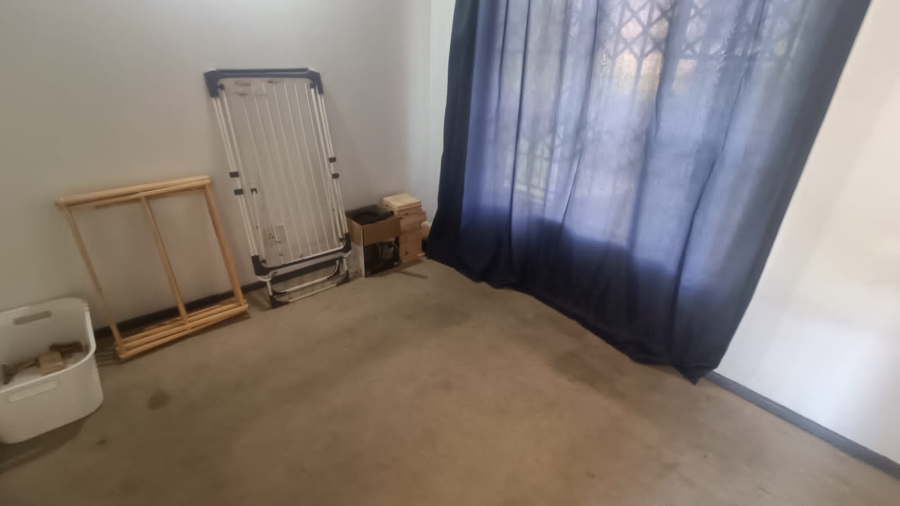 2 Bedroom Property for Sale in Zwartkop Gauteng
