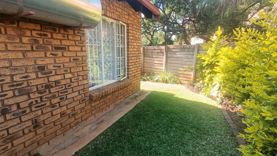 2 Bedroom Property for Sale in Zwartkop Gauteng