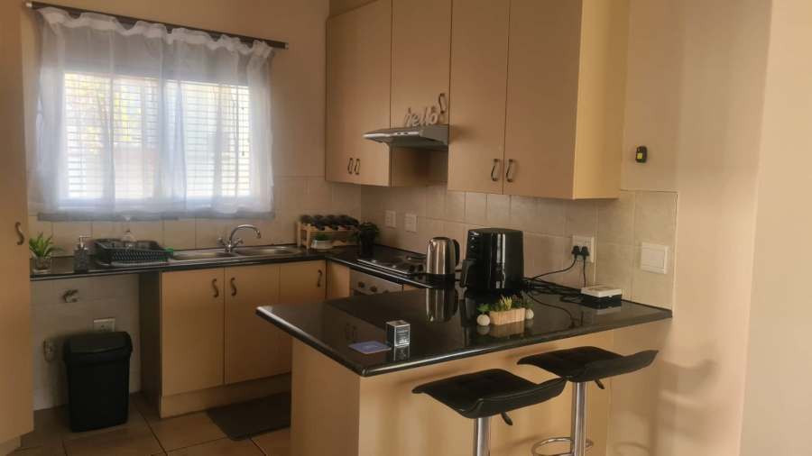 2 Bedroom Property for Sale in Faerie Glen Gauteng