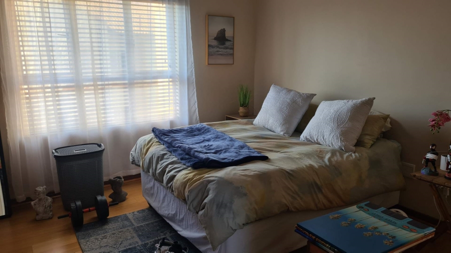 2 Bedroom Property for Sale in Faerie Glen Gauteng