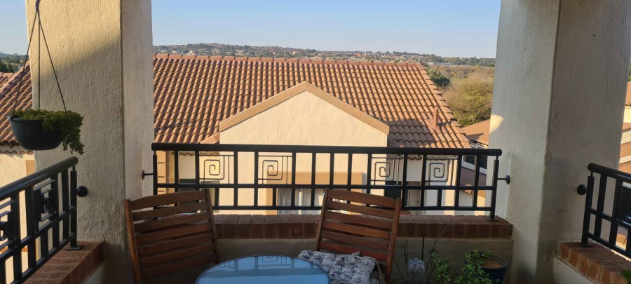2 Bedroom Property for Sale in Faerie Glen Gauteng