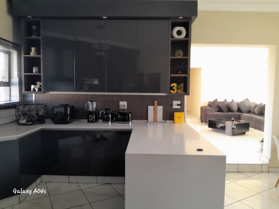 3 Bedroom Property for Sale in Walkerville Gauteng