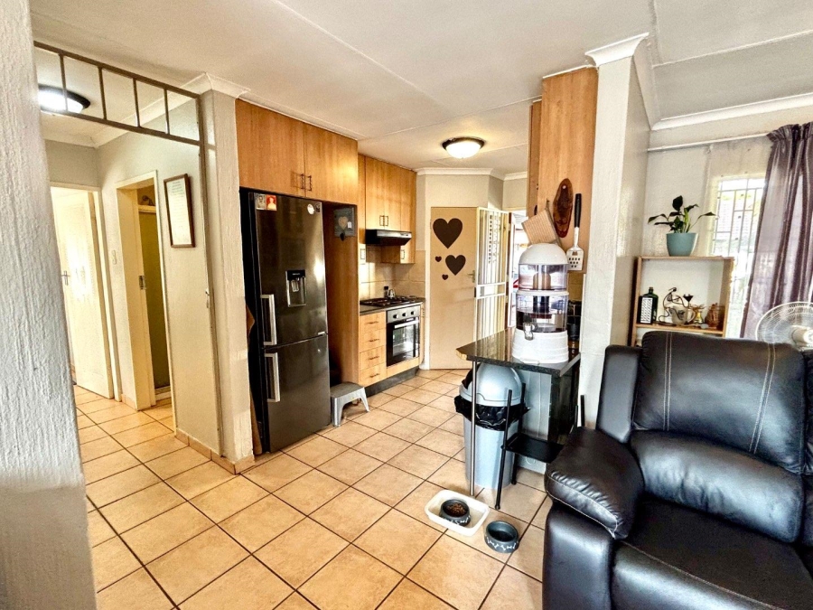 2 Bedroom Property for Sale in Zwartkop Gauteng