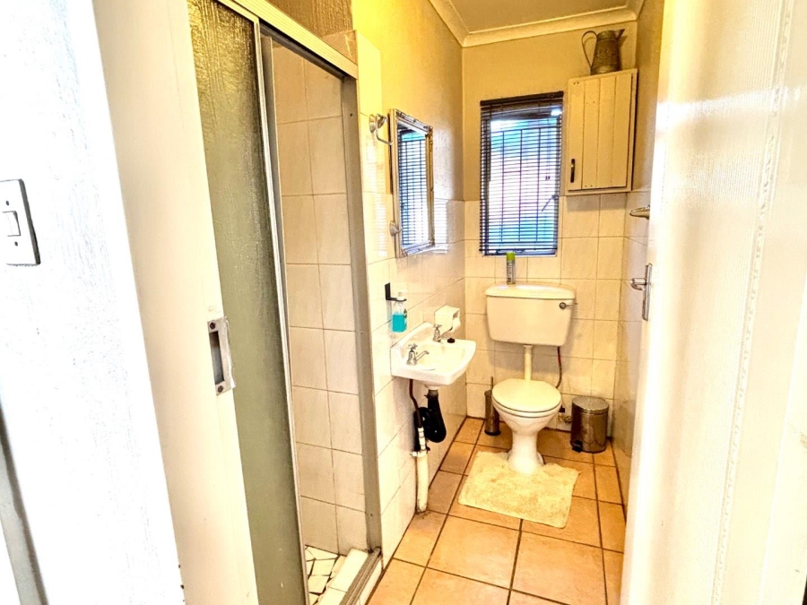 2 Bedroom Property for Sale in Zwartkop Gauteng