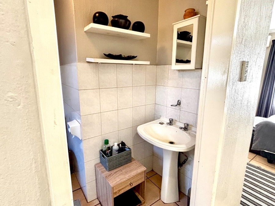 2 Bedroom Property for Sale in Zwartkop Gauteng
