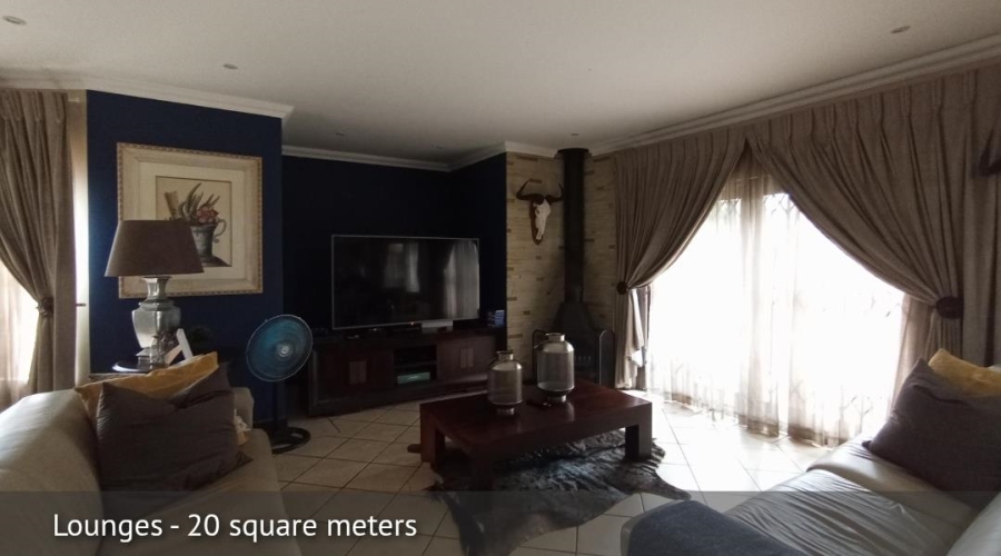 4 Bedroom Property for Sale in Wierdapark Gauteng