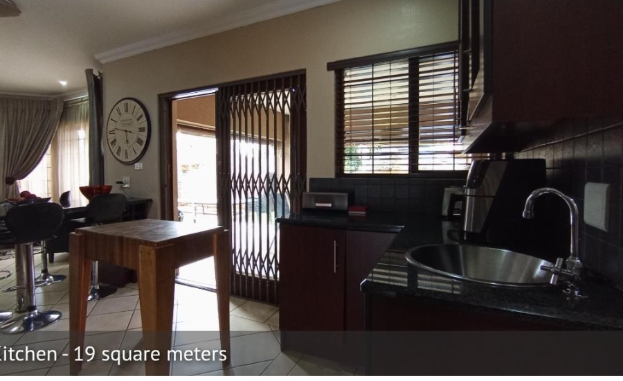 4 Bedroom Property for Sale in Wierdapark Gauteng