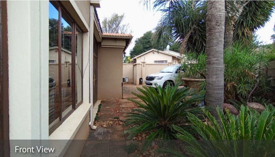 4 Bedroom Property for Sale in Wierdapark Gauteng