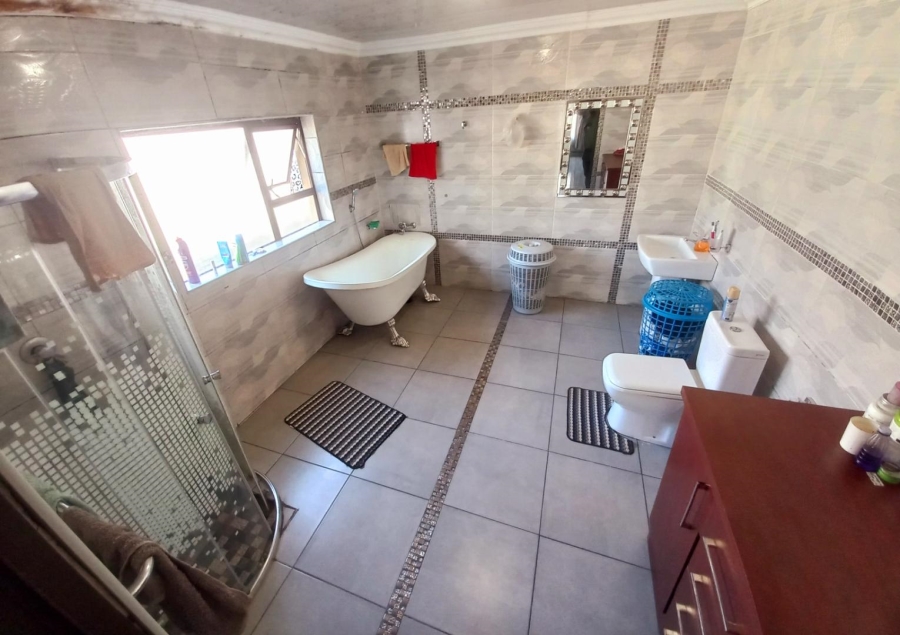 4 Bedroom Property for Sale in West Park Gauteng