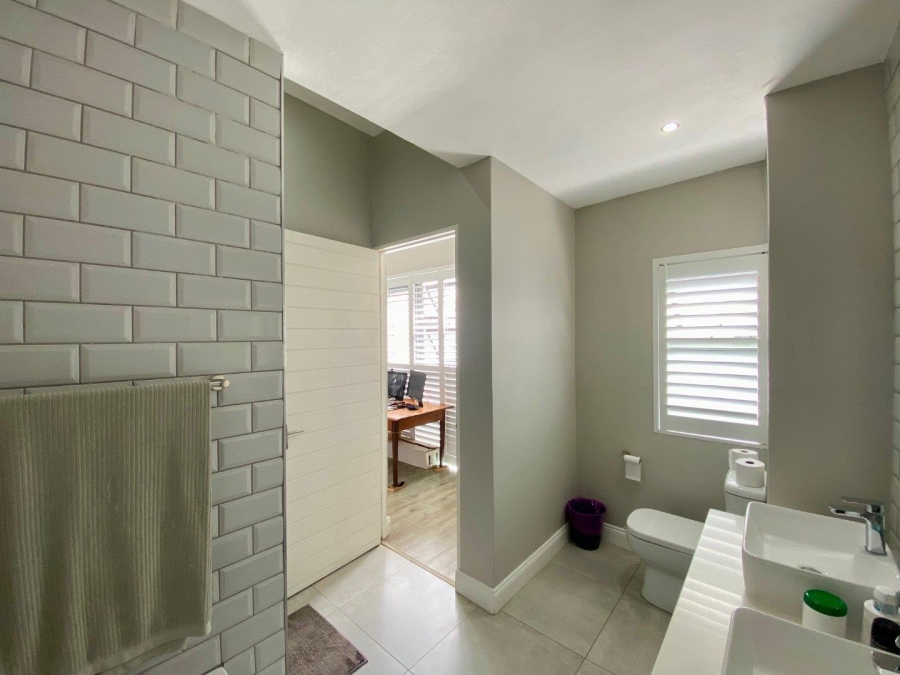 2 Bedroom Property for Sale in Brooklyn Gauteng