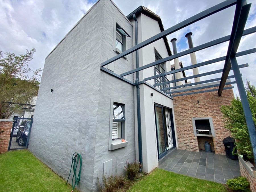 2 Bedroom Property for Sale in Brooklyn Gauteng