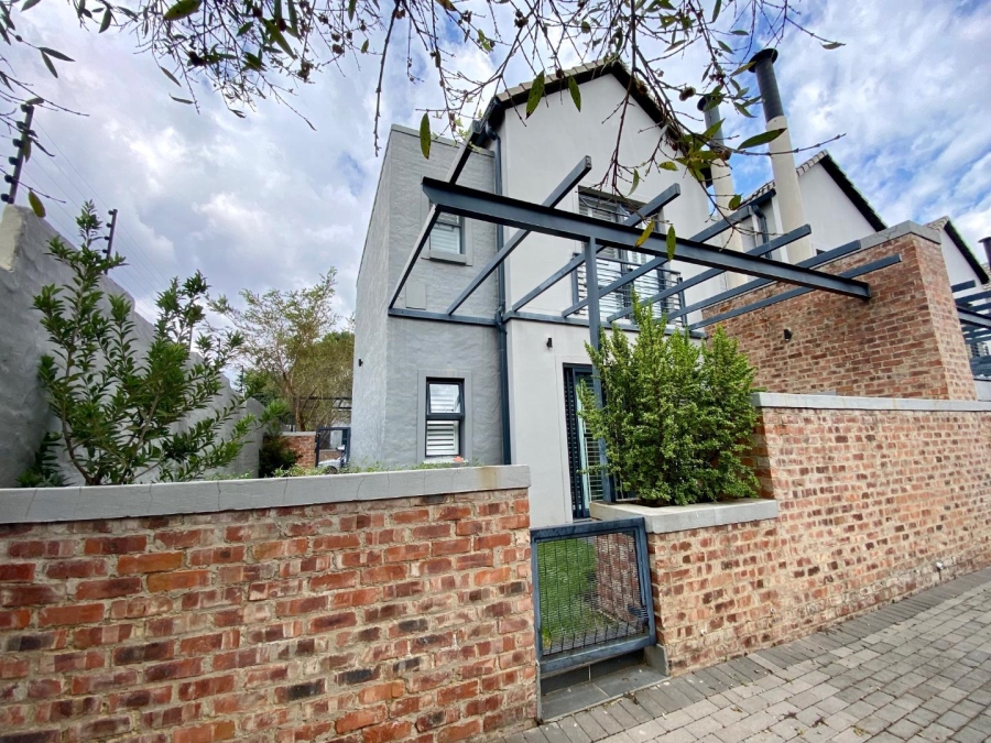 2 Bedroom Property for Sale in Brooklyn Gauteng