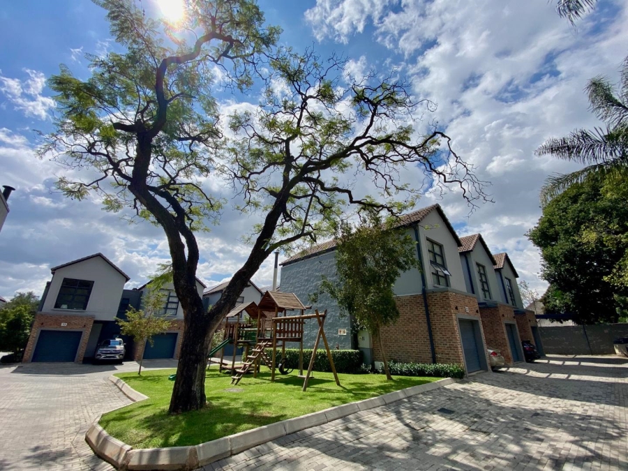 2 Bedroom Property for Sale in Brooklyn Gauteng