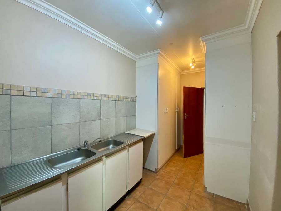 To Let 1 Bedroom Property for Rent in Die Wilgers Gauteng