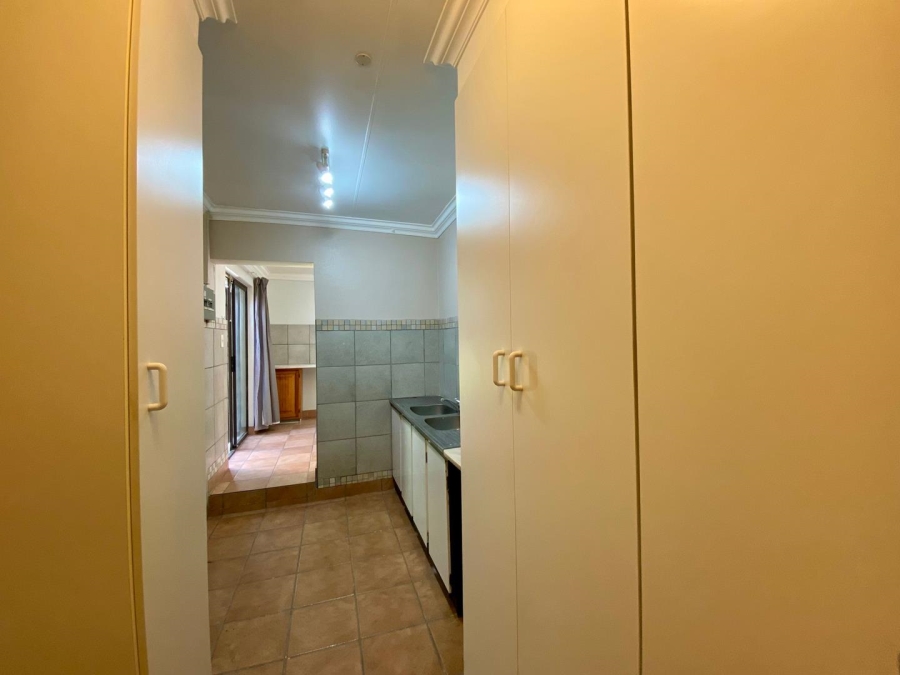 To Let 1 Bedroom Property for Rent in Die Wilgers Gauteng