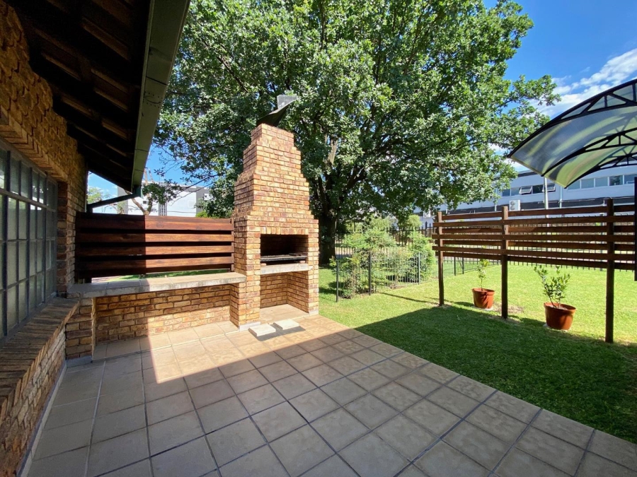 To Let 1 Bedroom Property for Rent in Die Wilgers Gauteng
