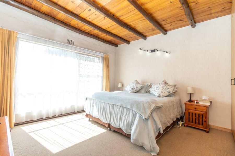 5 Bedroom Property for Sale in Northcliff Gauteng