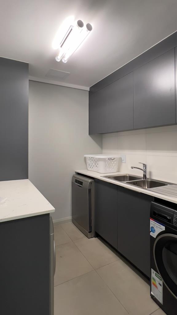 To Let 3 Bedroom Property for Rent in Midstream Estate Gauteng