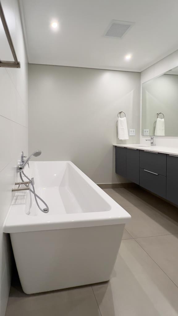 To Let 3 Bedroom Property for Rent in Midstream Estate Gauteng