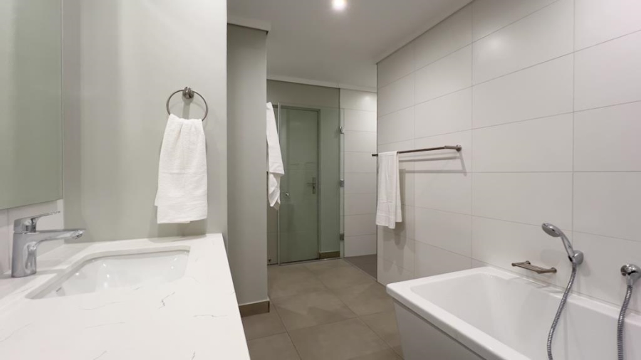 To Let 3 Bedroom Property for Rent in Midstream Estate Gauteng