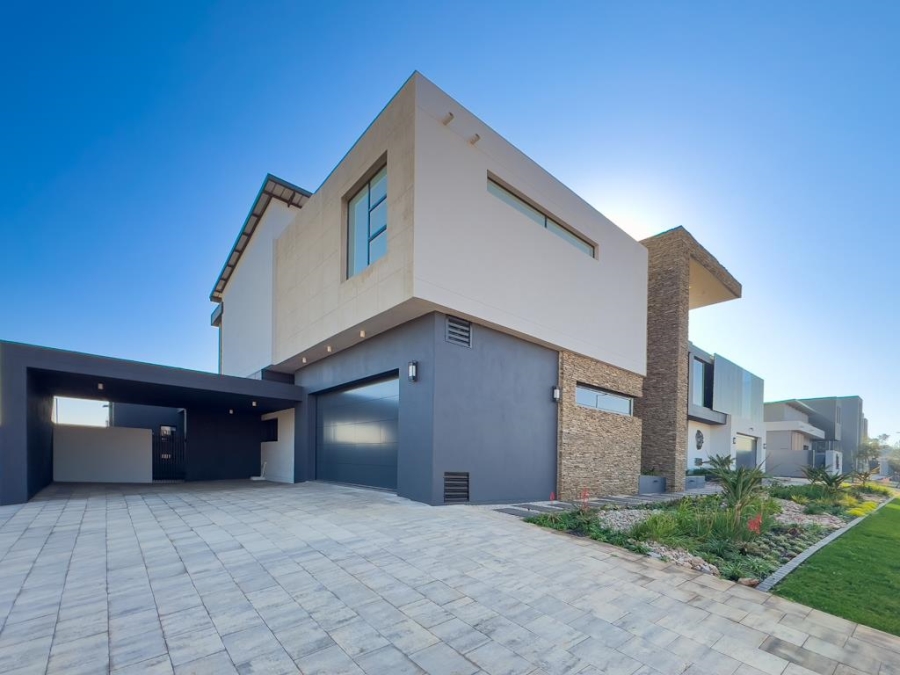 5 Bedroom Property for Sale in Midstream Estate Gauteng
