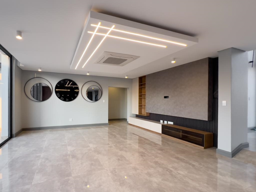 5 Bedroom Property for Sale in Midstream Estate Gauteng