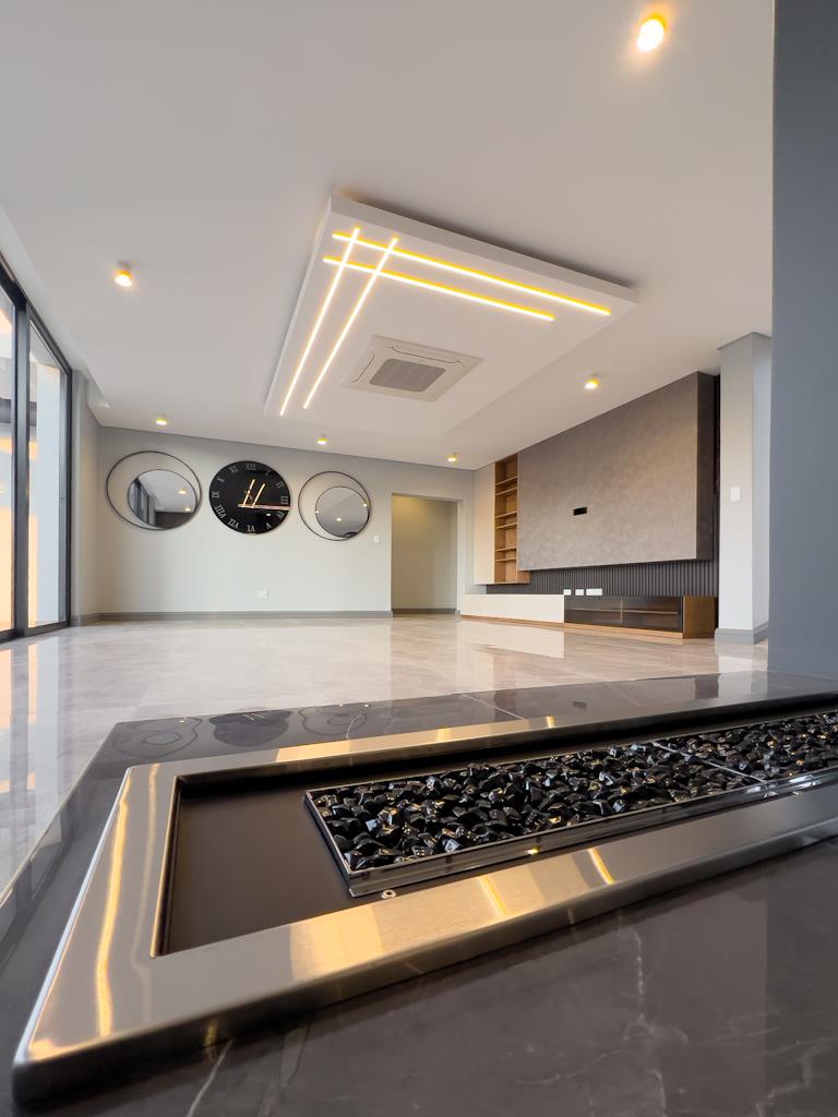 5 Bedroom Property for Sale in Midstream Estate Gauteng